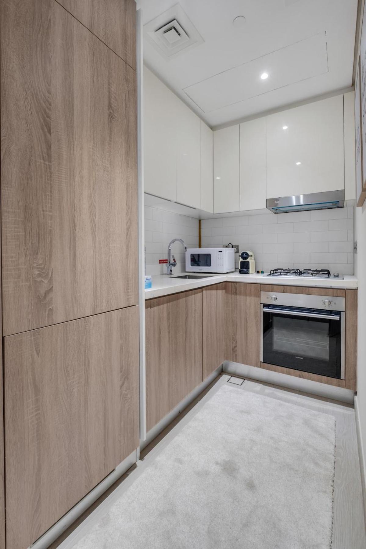 Luxury New Marina 10min To The